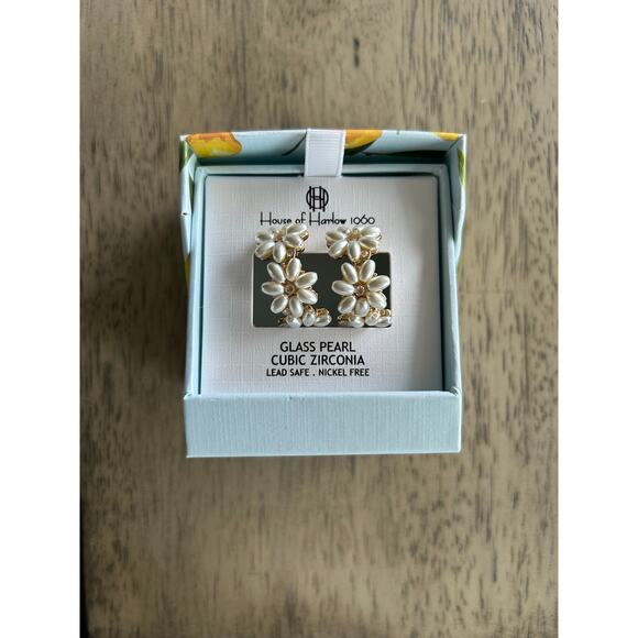 House of Harlow 1960 Pearl Daisy Post Hoop Earrings - Picture 1 of 8